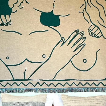 4br Newly Renovated Retreat Tranquil Coastal Haven 아파트 헐소니소스