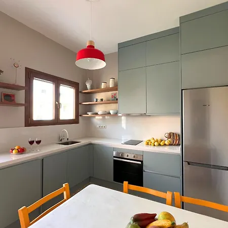 4br Newly Renovated Retreat Tranquil Coastal Haven Херсониссос