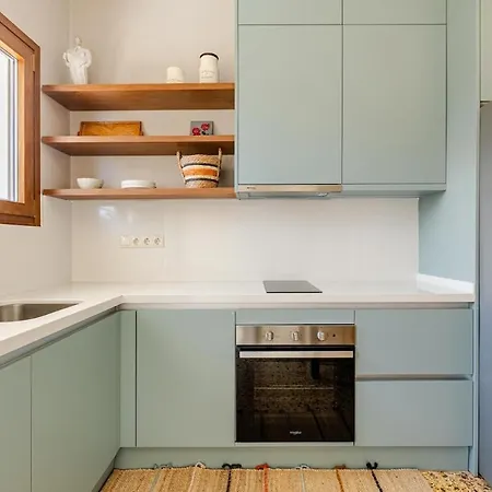 Апартаменты 4br Newly Renovated Retreat Tranquil Coastal Haven Херсониссос