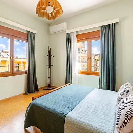 4br Newly Renovated Retreat Tranquil Coastal Haven *