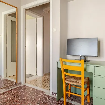 4br Newly Renovated Retreat Tranquil Coastal Haven Апартаменты *