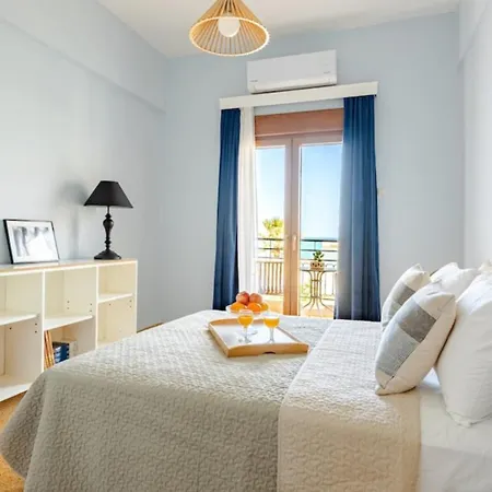 4br Newly Renovated Retreat Tranquil Coastal Haven *