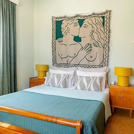 4br Newly Renovated Retreat Tranquil Coastal Haven Lejlighed