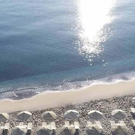 Апартаменты 4br Newly Renovated Retreat Tranquil Coastal Haven