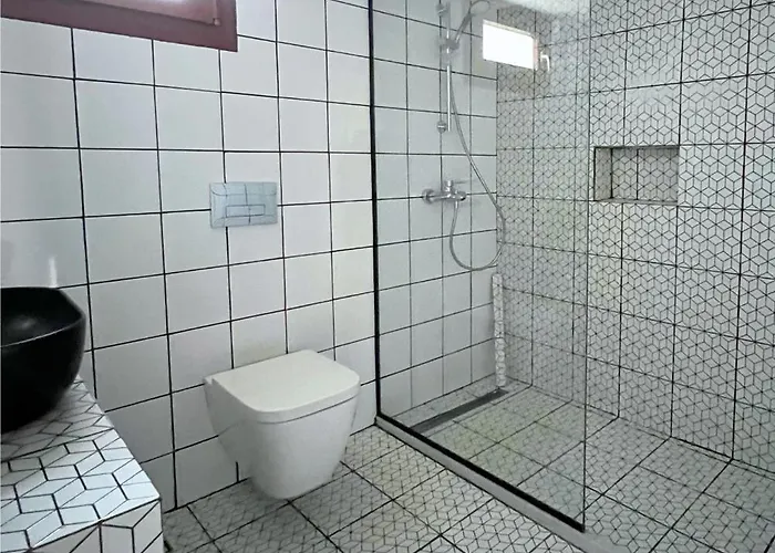 4br Newly Renovated Retreat Tranquil Coastal Haven Appartement